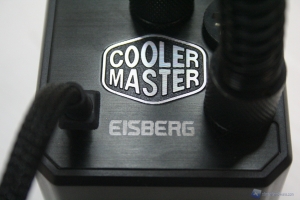 00051 coolermaster_eisberg_240L_prestige
